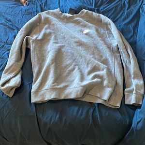 Nike crew sweatshirt